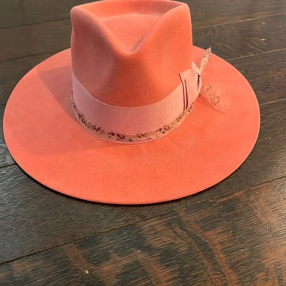 Nick Fouquet pink mauv hat 100x beaver flat brim felt fedora 56 7 Teressa foglia NICK FOUQUET HAT FEDORA 7 / 56 Dystopia Cafe Latte Brown TIP  main image 2